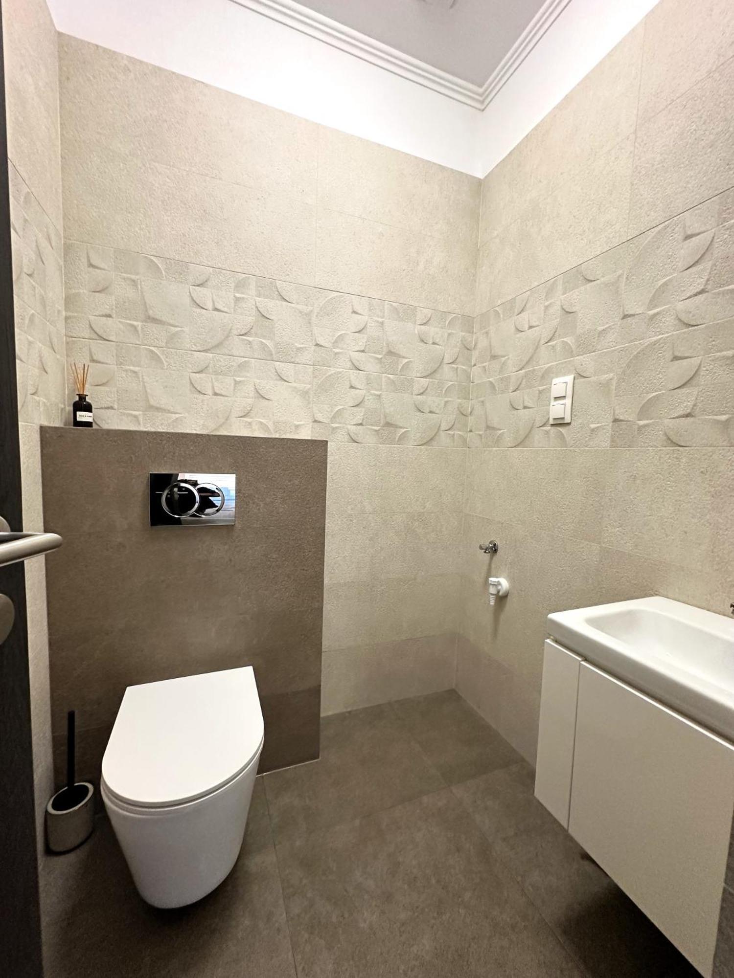 Berzsenyi Apartmanhaz Kaposvár Exterior foto